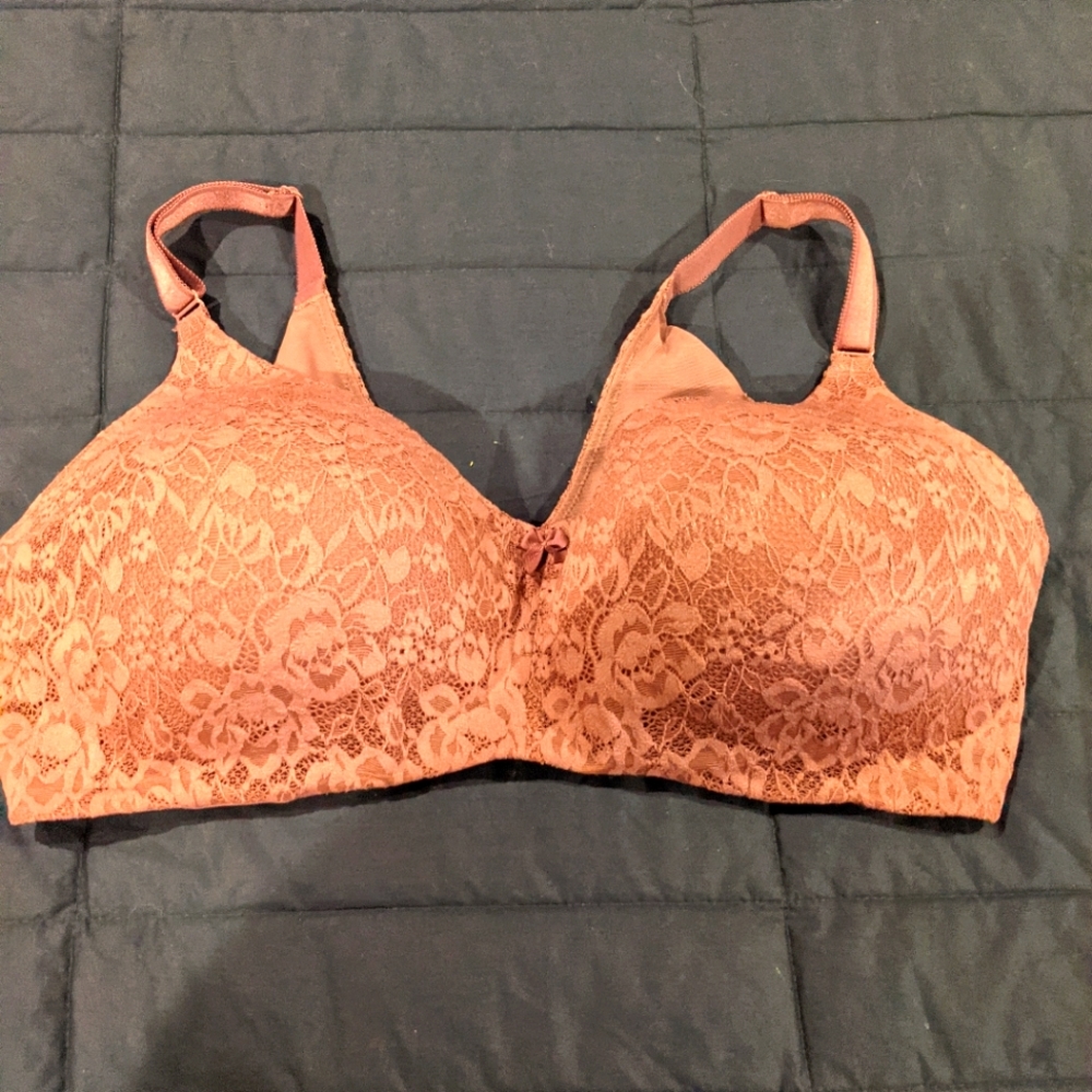 Wireless bra. Worn 1 time mauve color